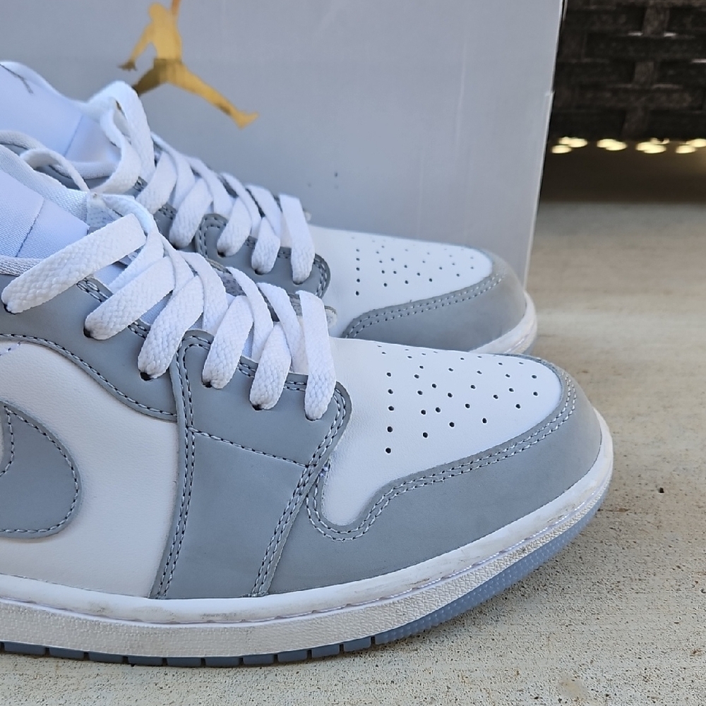 Air Jordan 1 Low Sneakers - Picture 3 of 15